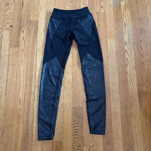 Beyond Yoga Pants - Beyond Yoga Black and Silver Leggings